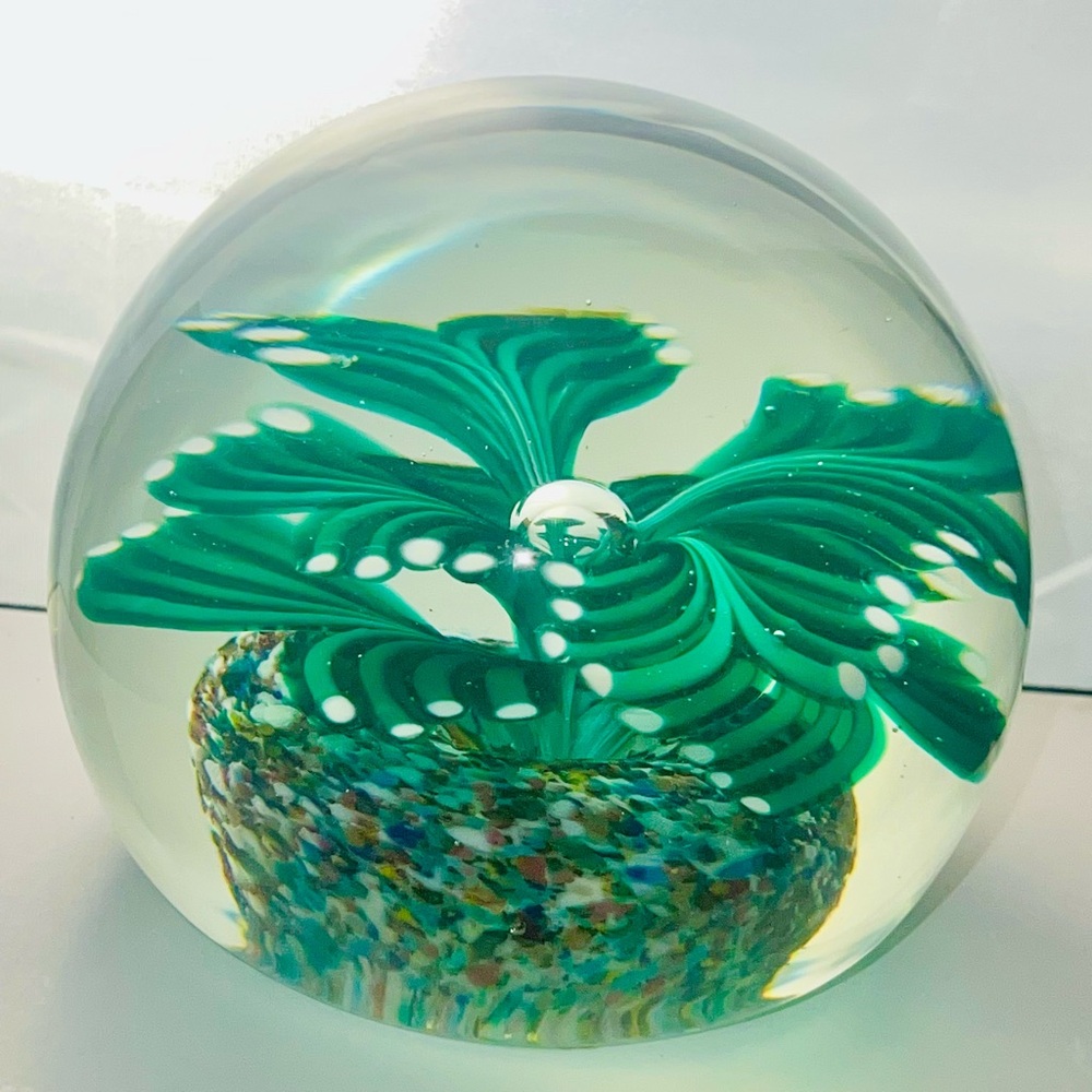 Vintage Hand-Blown Art Glass Paperweight – Geometric Green Flower